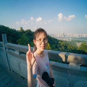 邱湛蓝